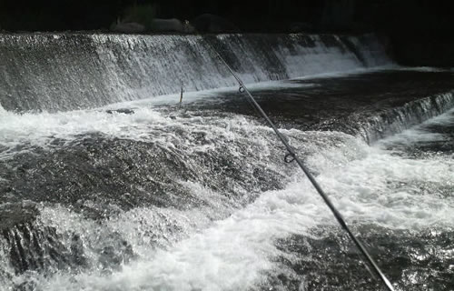 須玉川堰堤